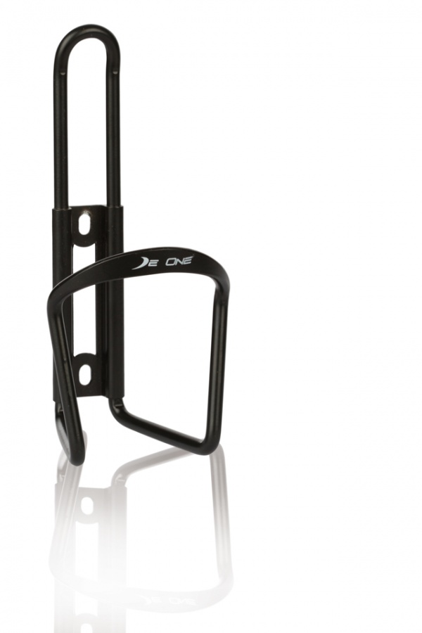 Na zdjęciu widnieje produkt Koszyk na bidon DeOne aluminiowy czarny