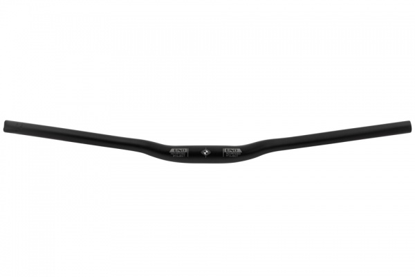 Na zdjęciu widnieje produkt Kierownica Kalloy Uno HB-RB11L 720mm