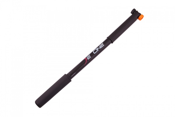 Na zdjęciu widnieje produkt Pompka DeOne pod ramę 400 mm